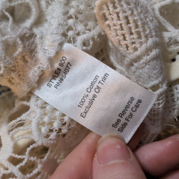 Cabi cotton embroidery peplum - Picture 5 of 6